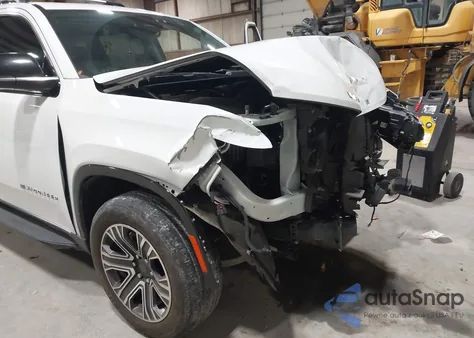 2023 Jeep Wagoneer Series I 4X4 z USA, uszkodzony, nr VIN 1C4SJVAP6PS561073